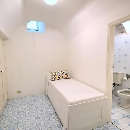 Βίλα Sleeps 13 Pool Air Con Wifi Κάπρι