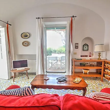 Sleeps 13 Pool Air Con Wifi Κάπρι