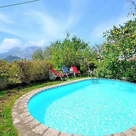 Βίλα Sleeps 13 Pool Air Con Wifi Κάπρι