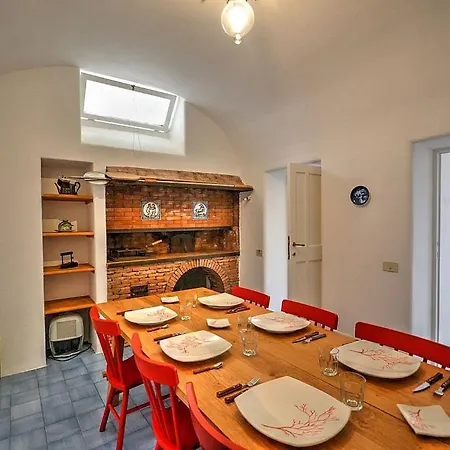 Sleeps 13 Pool Air Con Wifi Βίλα